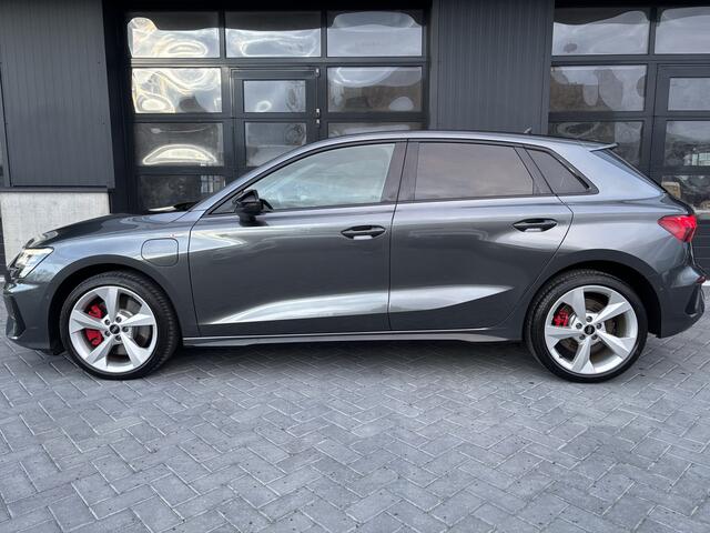 Audi A3 SPORTBACK 45 TFSIe 245 pk S-line Pano