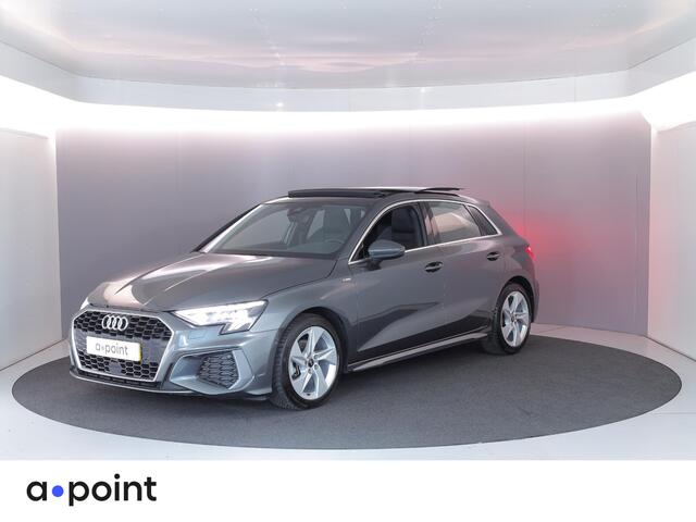 Audi A3 SPORTBACK 30 TFSI S edition 110 pk S-tronic | Navigatie | Panoramadak | Parkeersensoren (Park assist) | S-Line |