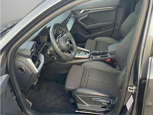 Audi A3 SPORTBACK 35 TFSI S edition 150pk| Panoramadak | 18 inch Lichtmetalen velgen | Apple carplay-/ Android auto | Stoelverwarming