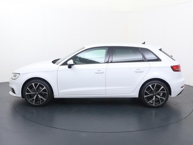 Audi A3 SPORTBACK 35 TFSI CoD Pro Line | 150 PK | Trekhaak | Achteruitrijcamera | Adaptive cruise control | Automaat |
