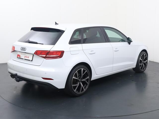Audi A3 SPORTBACK 35 TFSI CoD Pro Line | 150 PK | Trekhaak | Achteruitrijcamera | Adaptive cruise control | Automaat |