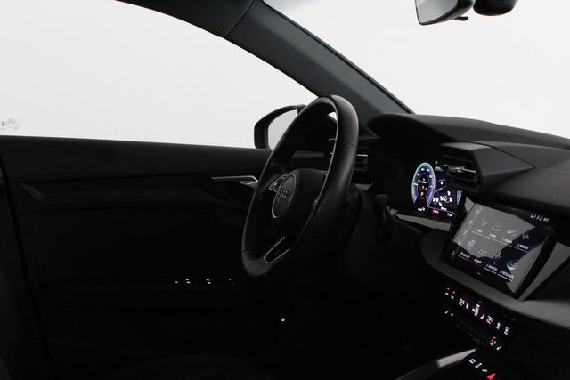 Audi A3 SPORTBACK 40 TFSI e Edition 204pk > Leer/Camera/Stoelverwarming/virtual cockpit Plus...