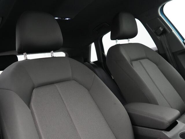 Audi A3 SPORTBACK 40 TFSI e Advanced edition Plug In Hybrid 204pk Dealer O.H PHEV | Trekhaak Afn. | Keyless | Apple Carplay | Sportstoelen Verwarmd | Navigatie | Virtual | Cruise Control | Front & Lane Assist | DAB | 18"L.M |