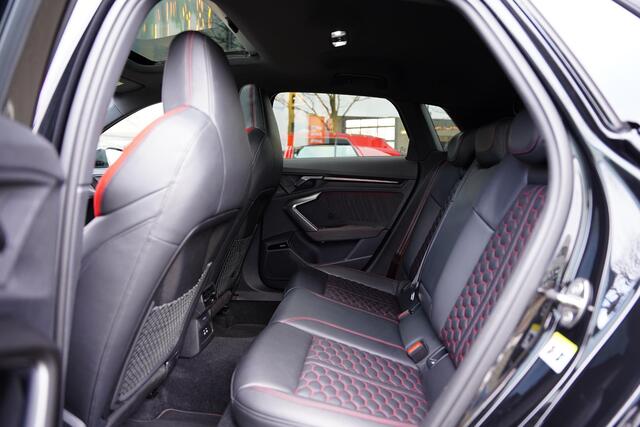 Audi A3 SPORTBACK 2.5 TFSI RS 3 Quattro | BTW | Pano | SONOS 3D | Magnetic Ride