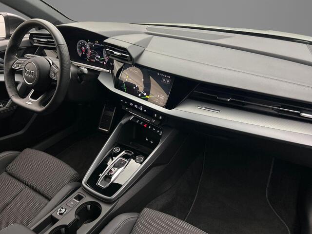 Audi A3 SPORTBACK 30 TFSI 110PK S edition | Led | Adaptive-Cruise | Achterruitrijcamera | Privacy-Glass | All-Season | Smartphone-Interface |