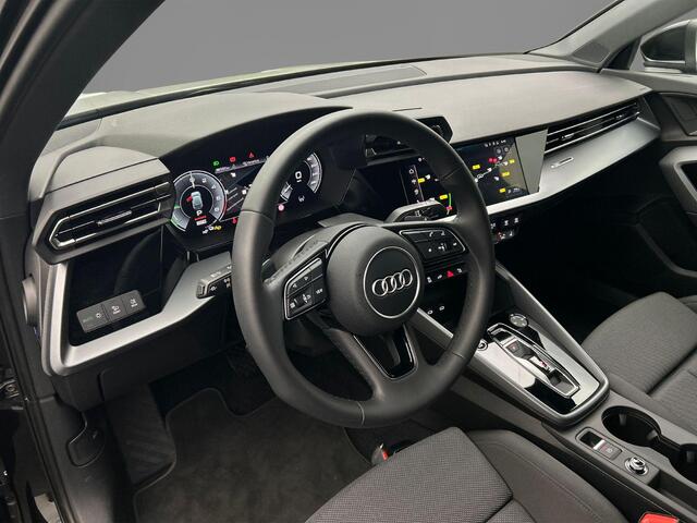 Audi A3 SPORTBACK 40 TFSI e 204PK Advanced edition | Stoelverwarming | LED | Achterruitrijcamera | Adaptive-Cruise | Smartphone-Interface | Privacy-Glass |