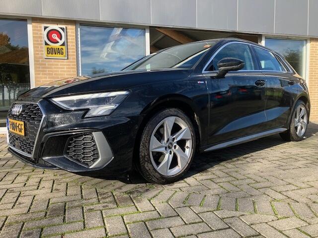 Audi A3 SPORTBACK 35 TFSI S-Line edition