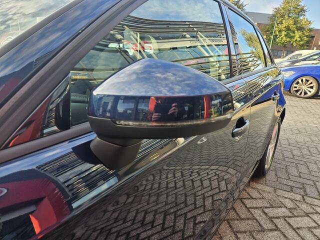 Audi A3 SPORTBACK 1.5 TFSI 150pk Automaat | Navi | LMV | Trekhaak | Cruise