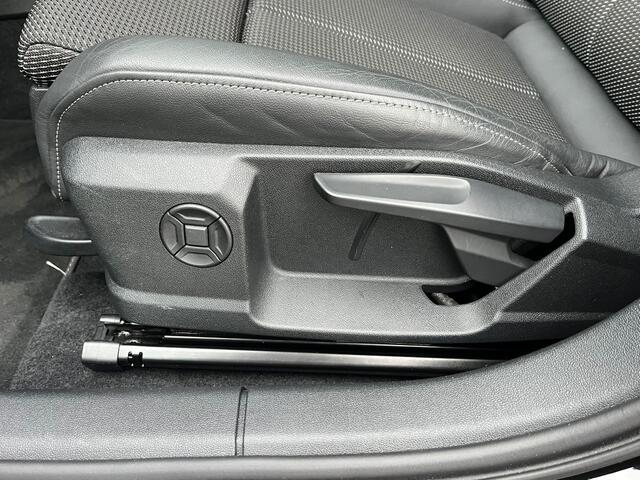 Audi A3 SPORTBACK 45 TFSI e 245pk S Edtion Competition