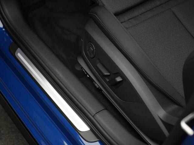 Audi A3 SPORTBACK 45 TFSI e 272 pk S-tronic S-Line | Sonos | Elektr. verstelbare stoel | Achteruitrijcamera | Stoelverwarming