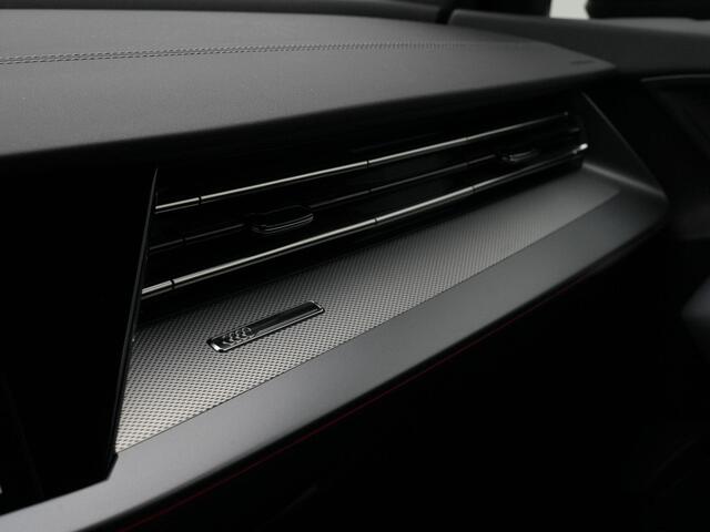 Audi A3 SPORTBACK 45 TFSI e 272 pk S-tronic S edition Competition / S-Line | Panoramadak | Elektr. verstelbare stoelen | Matrix LED | Achteruitrijcamera