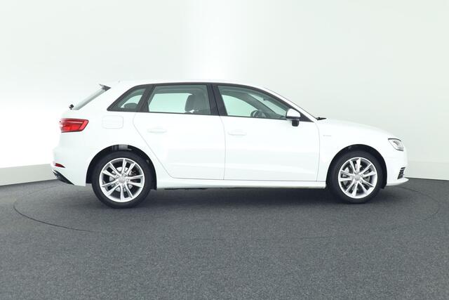 Audi A3 SPORTBACK 1.4 e-tron 204pk Sport Pro Line plus Stoelverwarming Keyless Adaptive Cruise Led Navigatie