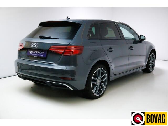 Audi A3 SPORTBACK 40 e-tron 204 PK 2x S-Line | Panoramadak | Adaptive Cruise | Led |Stoelverwarming PDC V+A, Privacy glas, 18 inch