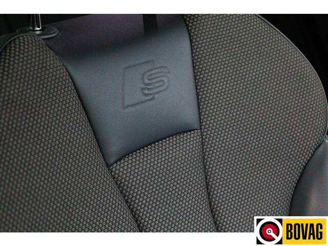 Audi A3 SPORTBACK 40 e-tron 204 PK 2x S-Line | Panoramadak | Adaptive Cruise | Led |Stoelverwarming PDC V+A, Privacy glas, 18 inch