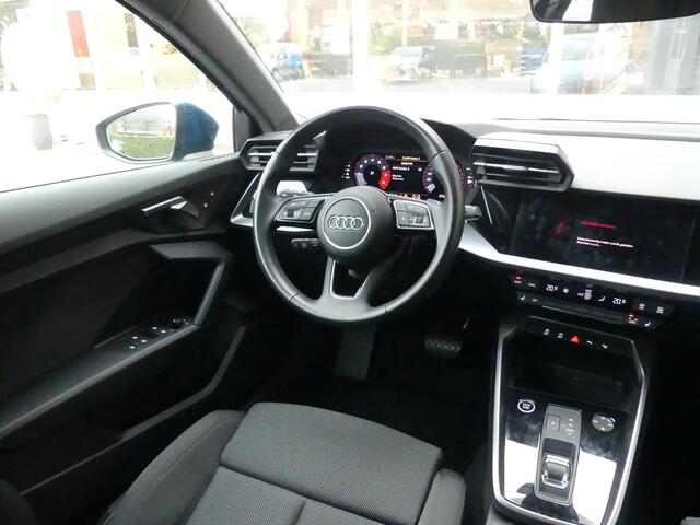 Audi A3 SPORTBACK 30 TFSI edition one