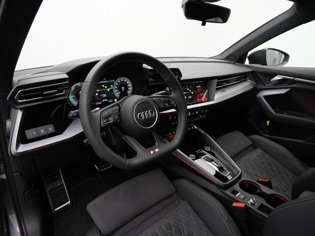 Audi A3 SPORTBACK 45 TFSI e 272 pk S-tronic S edition Competition / S-Line | Matrix LED | Head-up display | Sonos | Elektr. verstelbare stoel | Leder/alcantara