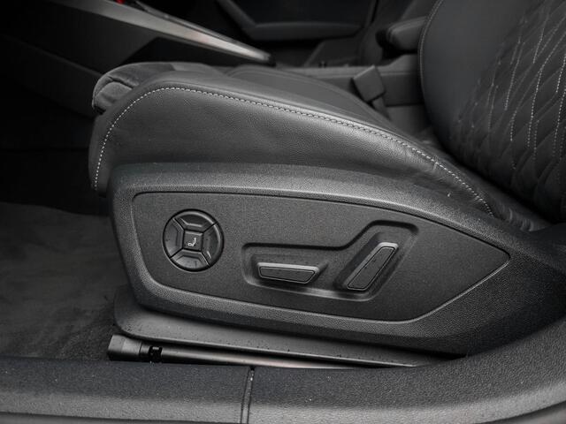 Audi A3 SPORTBACK 45 TFSIe S | Pano | B&O | Massage | HUD | Memo | 19" |