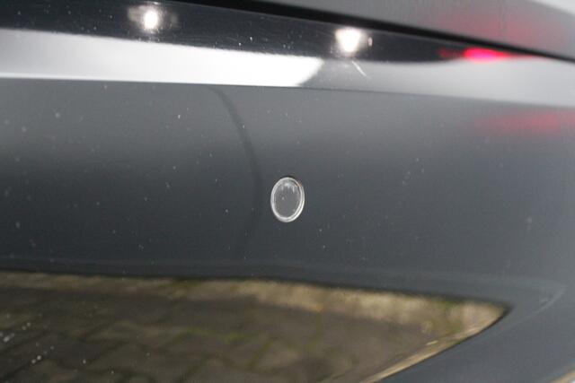 Audi A3 SPORTBACK 40 TFSI e Advanced edition | Incl. 12 maanden garantie | SOH 99% | Apple CarPlay | Sportstoelen | DAB | Bang & Olufsen | Zwarte hemel | Cruise control | Climate control | LED koplampen | Virtueel dashboard | Nederlandse auto |