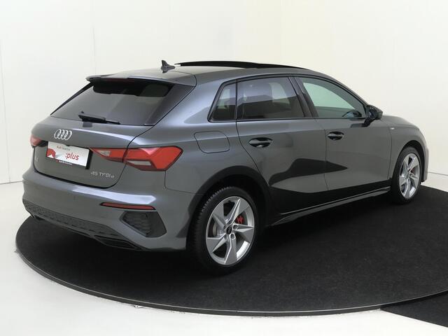 Audi A3 SPORTBACK 45 TFSI e S edition Competition | SoH 100% | Panoramadak | Bang & Olufsen | Virtual cockpit Plus | Stoelverwarming | Lederen bekleding | CarPlay | Cruise control |