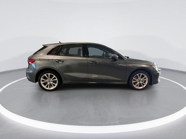 Audi A3 SPORTBACK 40 TFSIe 204pk S-Tronic S Edition · Camera · ACC · Apple/Android Car Play · Parkeer Assistent · Stoelverwarming · Sportstoelen · Garantie t/m 10-06-2029 of 100.000km