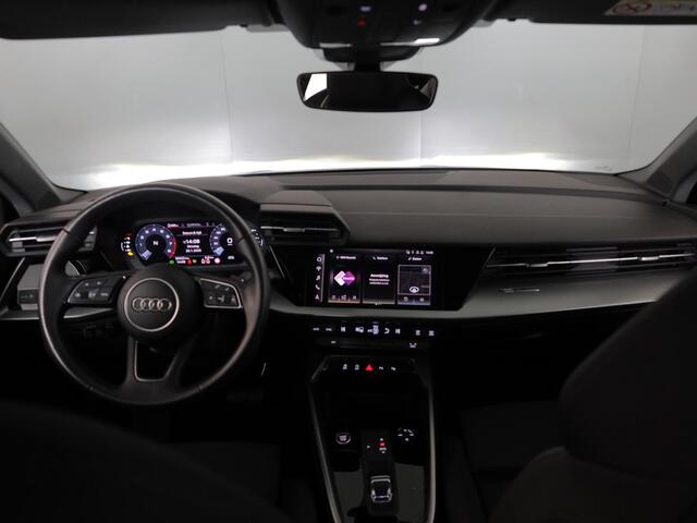 Audi A3 SPORTBACK 30 TFSI Advanced edition 110 pk S-tronic | Navigatie | Parkeersensoren (Park assist) | Cruise control | Autom. airco | LED koplampen |