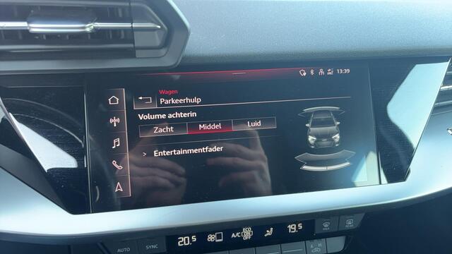 Audi A3 SPORTBACK 30 TFSI Business edition AUTOMAAT / FULL LED / NAVI / CLIMA / PDC / CARPLAY / DAB+ / CRUISE / SPORTSTOELEN / NL-AUTO