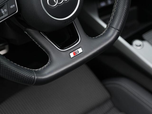 Audi A3 SPORTBACK 45 TFSI e 245 pk S-tronic S edition Competition / S-Line | Panoramadak | Achteruitrijcamera | Stoelverwarming | Navigatie