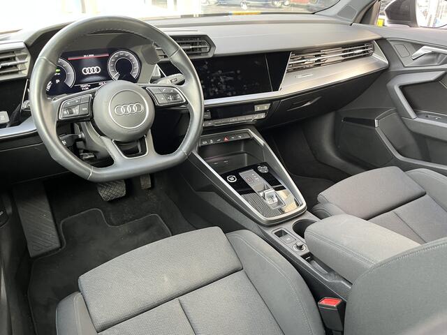 Audi A3 SPORTBACK 40 TFSI e S-Line / AUTOMAAT/ B&O/ PARK.SENSOREN/ SMARTPHONE INTERFACE/ STOELVERWARM./ CRUISE CONTROL/ VIRTUAL COCKPIT/ KEYLESS/ NAVI/ DRIVE SELECT/ CLIMA/ LED/ DAB/ ISOFIX/ 18'' LMV