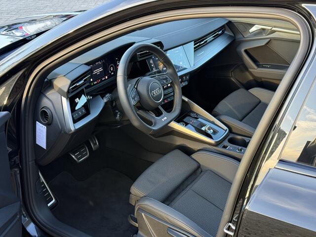 Audi A3 SPORTBACK 35 TFSI S edition | Pano | Trekhaak | LED