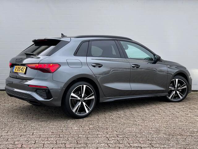 Audi A3 SPORTBACK 35 TFSI | S Edition | Trekhaak | 19 inch | Keyless | Zwart optiek