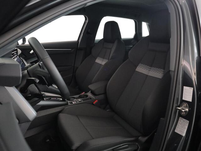 Audi A3 SPORTBACK 40 TFSI e Advanced edition 204 pk S-tronic | Verlengde garantie | Navigatie | Parkeersensoren (Park assist) | Achteruitrijcamera | Stoelverwarming |