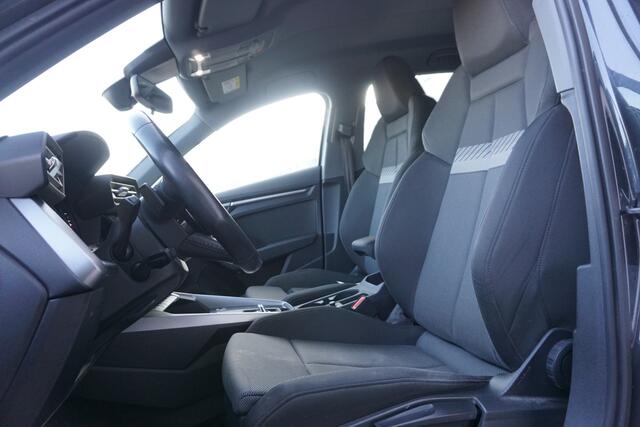 Audi A3 SPORTBACK 35 TFSI 150 PK Automaat Business edition | FULL LED | TREKHAAK | VIRT. COCKPIT |