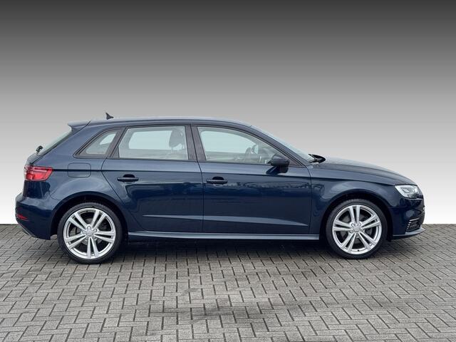 Audi A3 SPORTBACK 40 TFSI e Edition S-LINE | 1/2 LEDER | NAVI | PDC