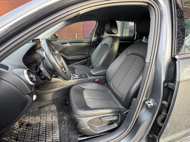 Audi A3 SPORTBACK 40 e-tron Advance Sport // NAVI // PDC V + A // CRUISE // DIGITAAL COCKPIT! // STOELVERWARMING //