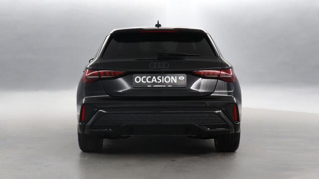 Audi A3 SPORTBACK 40 TFSI 204pk e S edition S-Tronic / Navigatie / Stoelverwarming / Camera