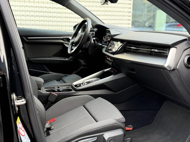 Audi A3 SPORTBACK 30 TFSI Business edition 110PK S-tronic | Sportstoelen | Adaptieve cruise | Apple carplay | Virtual cockpit |