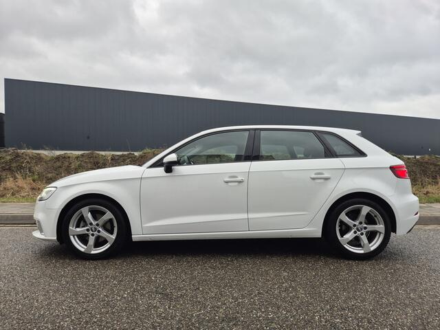 Audi A3 SPORTBACK 30 TFSI Sport Lease Edition Navigatie