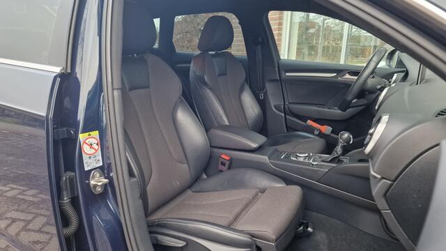 Audi A3 SPORTBACK 1.5 35 TFSI CoD Sport 3x S Line, Stoelverwarming