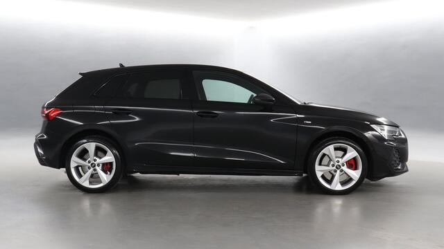 Audi A3 SPORTBACK 45 TFSI 272pk e S edition Competition S-Tronic / Navigatie / Stoelverwarming / Camera