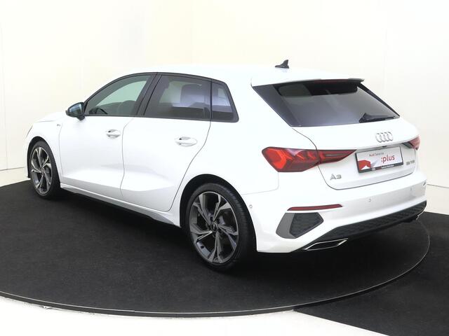 Audi A3 SPORTBACK 35 TFSI S edition | Virtual cockpit Plus | Parkeerassistent | Full LED verlichting | Navigatie Plus | Achteruitrijcamera | Keyless | CarPlay |