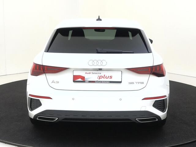 Audi A3 SPORTBACK 35 TFSI S edition | Virtual cockpit Plus | Parkeerassistent | Full LED verlichting | Navigatie Plus | Achteruitrijcamera | Keyless | CarPlay |