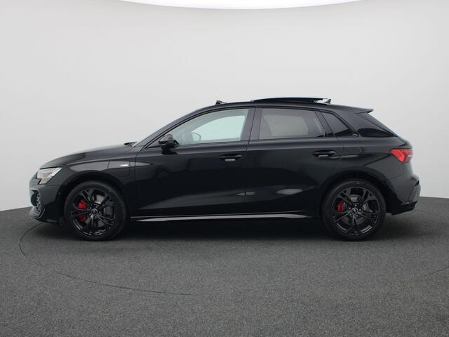 Audi A3 SPORTBACK 45 TFSI e S edition Competition 272PK S-Tronic S-Line, Pano-Schuifdak, Memorystoel, Achteruitrijcamera, Matrix LED-verlichting, Leder, Elektr. Achterklep, Keyless, 18" LM Velgen