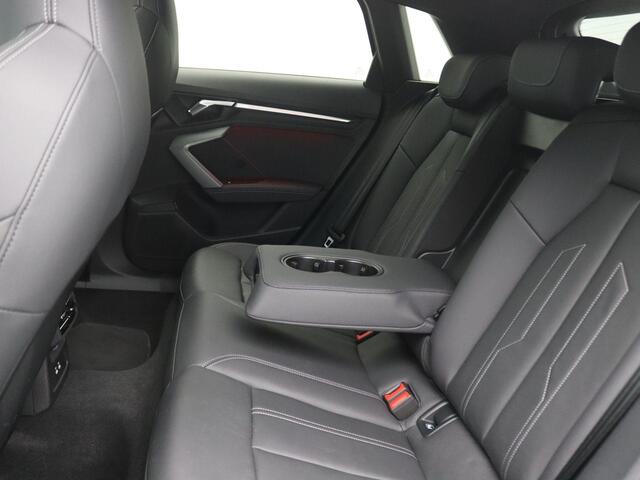 Audi A3 SPORTBACK 45 TFSI e S edition Competition 272PK S-Tronic S-Line, Pano-Schuifdak, Memorystoel, Achteruitrijcamera, Matrix LED-verlichting, Leder, Elektr. Achterklep, Keyless, 18" LM Velgen