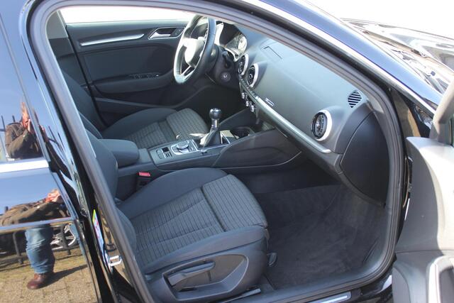 Audi A3 SPORTBACK 30 TFSI Sport Lease Edition