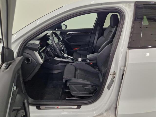 Audi A3 SPORTBACK Aut. 45 TFSI e hybrid S-Line Competition | LED | Navi | Apple Carplay