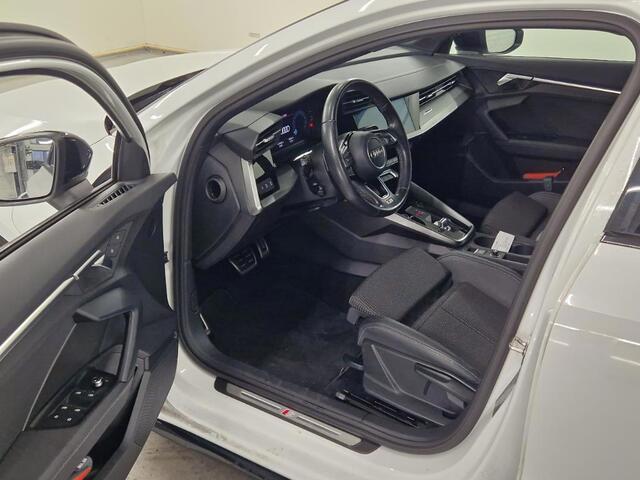 Audi A3 SPORTBACK Aut. 45 TFSI e hybrid S-Line Competition | LED | Navi | Apple Carplay