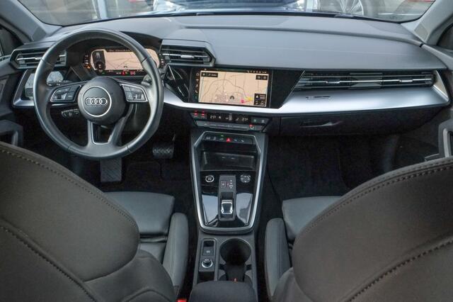 Audi A3 SPORTBACK 40 TFSI e Achteruitrijcamera, Leder