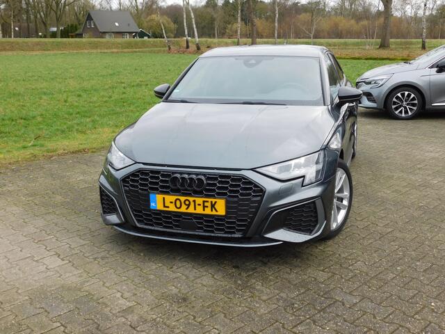 Audi A3 SPORTBACK 35 TFSI S edition, Keyless, ACC, Trekhaak, Camera