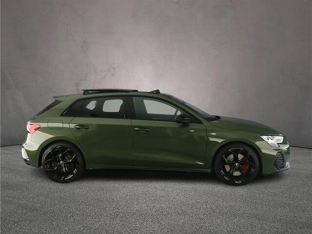 Audi A3 SPORTBACK 45 TFSI e S edition Competition | Pano | Sonos 3D | Full-led | 19" | MMI plus | Optiek zwart | Achteruitrijcamera |