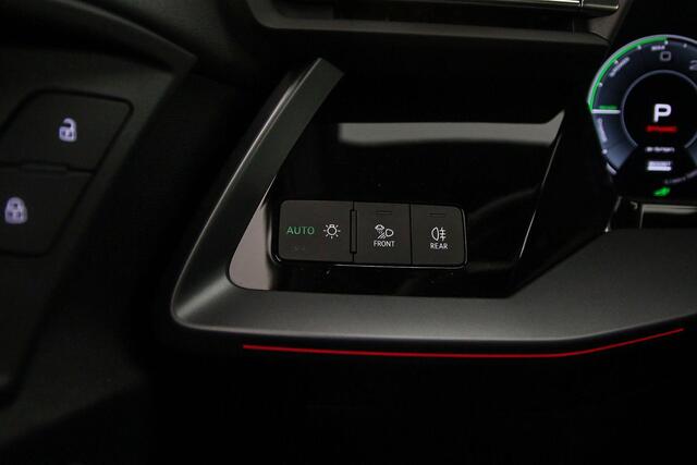 Audi A3 SPORTBACK 45 TFSI e S edition Competition | Pano | Sonos 3D | Full-led | 19" | MMI plus | Optiek zwart | Achteruitrijcamera |